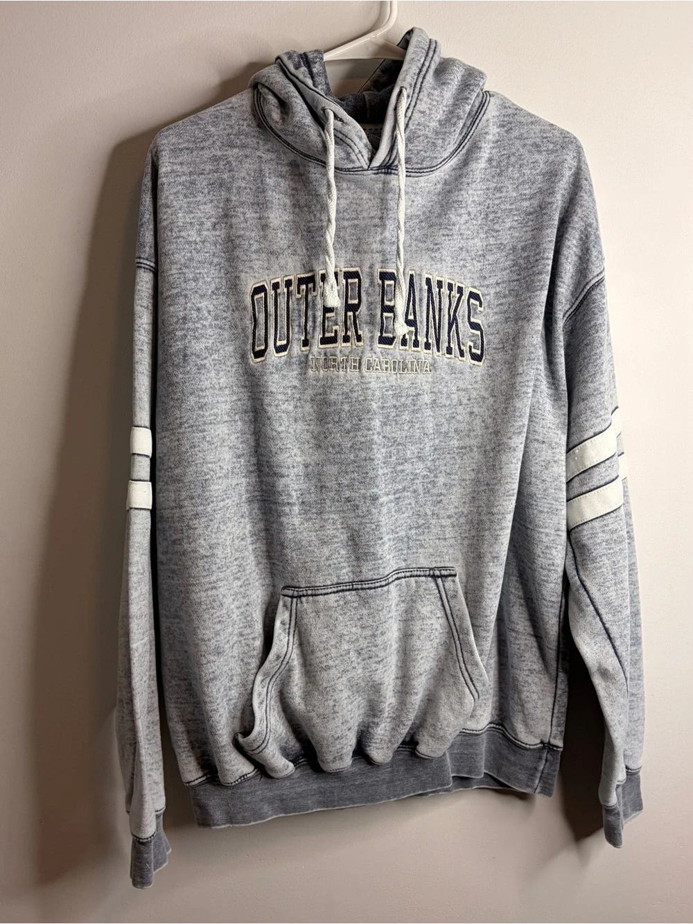 Outer Banks Men’s Large Gray Pullover Hoodie Sleeve Stripes